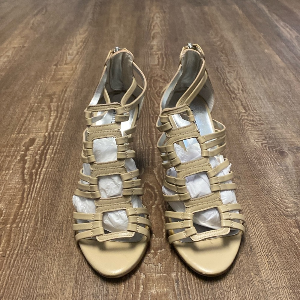 Tan heels - Chico’s